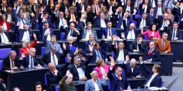 Γερμανία: Προβάδισμα της AfD σε νέα δημοσκόπηση