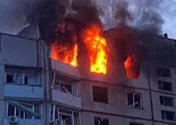 Ένας νεκρός και έξι τραυματίες από ρωσικά πλήγματα σε Χάρκοβο και Χερσώνα