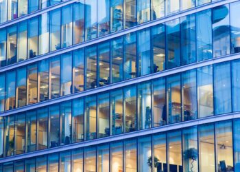 7 στις 10 εταιρείες εμφανίστηκαν πιο… φτωχές από τον πιο χαμηλόμισθο υπάλληλό τους