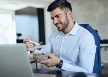 «Έχασα 19 κιλά χωρίς έντονη άσκηση με 1 απλή αλλαγή στη διατροφή μου»