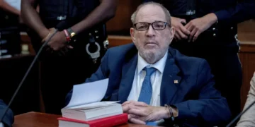 Ξεκινά στη Νέα Υόρκη η νέα δίκη του Χάρβεϊ Γουάινστιν για βιασμό