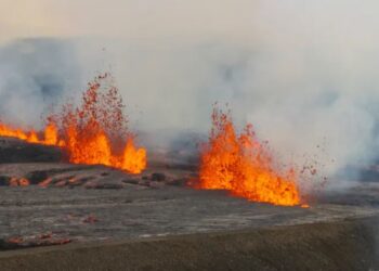 Νέα έκρηξη ηφαιστείου στα νοτιοδυτικά– Εκκενώθηκε η Γκρινταβίκ και ένα διάσημο γεωθερμικό σπα
