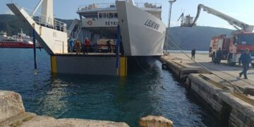 Ηγουμενίτσα: Βλάβη παρουσίασε ο καταπέλτης πλοίου