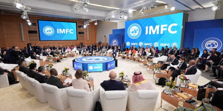 Η «σκιά» του Τραμπ έπεσε βαριά στη σύνοδο του ΔΝΤ