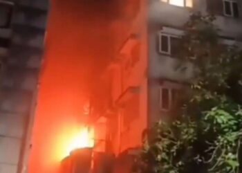 Τουλάχιστον 15 νεκροί από πυρκαγιά σε ξενοδοχείο στην Κολκάτα