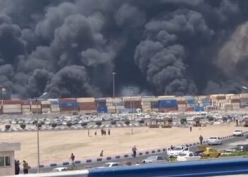 Ισχυρή έκρηξη στο λιμάνι του Μπαντάρ Αμπάς – Αναφορές για δεκάδες τραυματίες