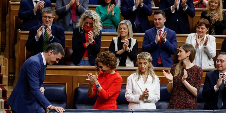 Τριγμούς προκαλεί στον κυβερνητικό συνασπισμό ένα συμβόλαιο αγοράς πυρομαχικών από ισραηλινή εταιρεία