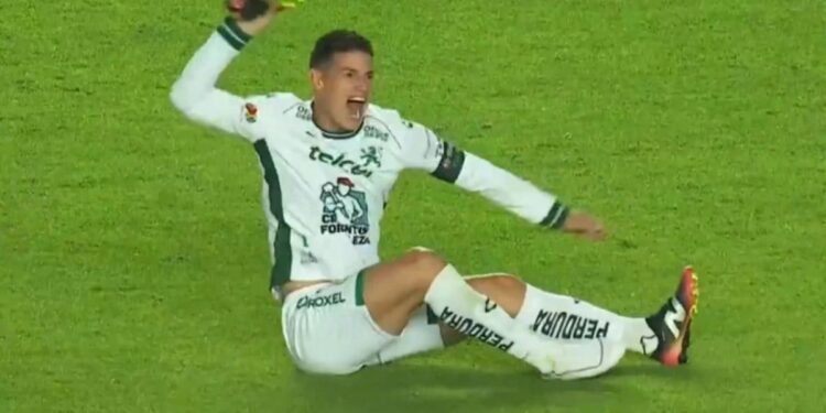 Χάμες Ροντρίγκες: Πέταξε εκνευρισμένος το παπούτσι του προς τον διαιτητή