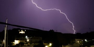 Πάνω από 4.000 κεραυνοί «χτύπησαν» τη χώρα σήμερα
