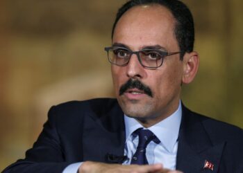 Ο Ιμπραήμ Καλίν συναντήθηκε με την ηγεσία της Χαμάς