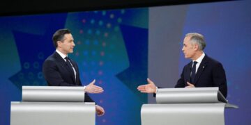 Οι Συντηρητικοί μειώνουν τη διαφορά από τους Φιλελεύθερους, σύμφωνα με νέα δημοσκόπηση