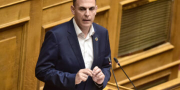 Εδώ και τώρα πραγματικές αυξήσεις για όλους