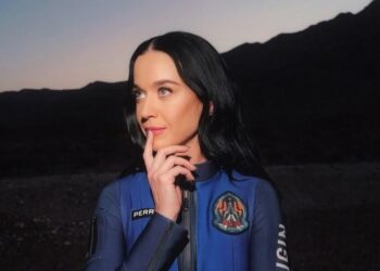 Κέιτι Πέρι: Ανέβασε βίντεο απ’ το εσωτερικό του πυραύλου που θα την στείλει στο διάστημα