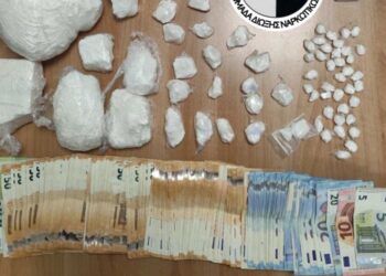 Συνελήφθη αλλοδαπός που είχε σε «καβάτζα» πάνω από 1,6 κιλά κοκαΐνης – ΦΩΤΟ