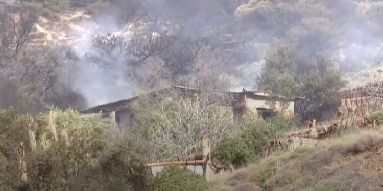 Αναζωπύρωση της φωτιάς στην Κερατέα