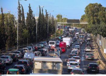 Τροχαίο στον Κηφισό – Μποτιλιάρισμα στο ρεύμα προς Πειραιά