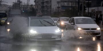Kίνηση: Στο «κόκκινο» ο Κηφισός και η Αττική Οδός