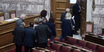 Αποχώρησε και το ΚΚΕ από τη συζήτηση επί του πορίσματος για τον Τριαντόπουλο