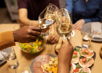 Έκανε την μητριά της να βάλει τα κλάματα