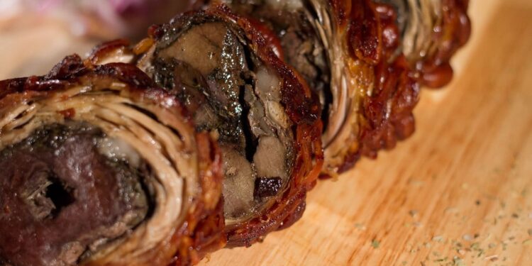 Πάσχα 2025: Συνταγή για παραδοσιακό κοκορέτσι