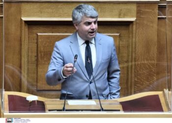 Το σχόλιο για τη διαγραφή της Κατερίνας Μπατζελή