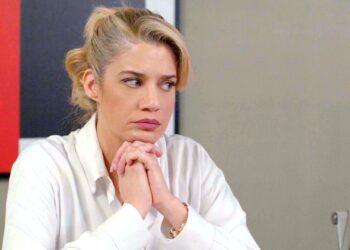 Μαμά στα κρυφά: Πάνος και Μάρθα απροειδοποίητα στο σπίτι της Λίζας