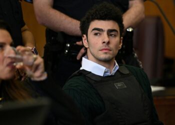 Ο Λουίτζι Μαντζιόνε αναμένεται στο δικαστήριο για την απαγγελία κατηγοριών