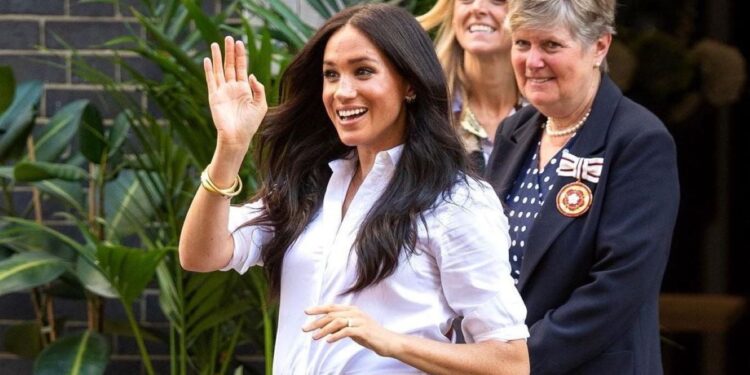 Μοιράστηκε νέες φωτογραφίες των παιδιών της, Άρτσι και Λίλιμπετ