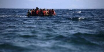 Νέα επιχείρηση διάσωσης 74 μεταναστών, μεταξύ των οποίων δύο παιδιά, ανοιχτά της Γαύδου