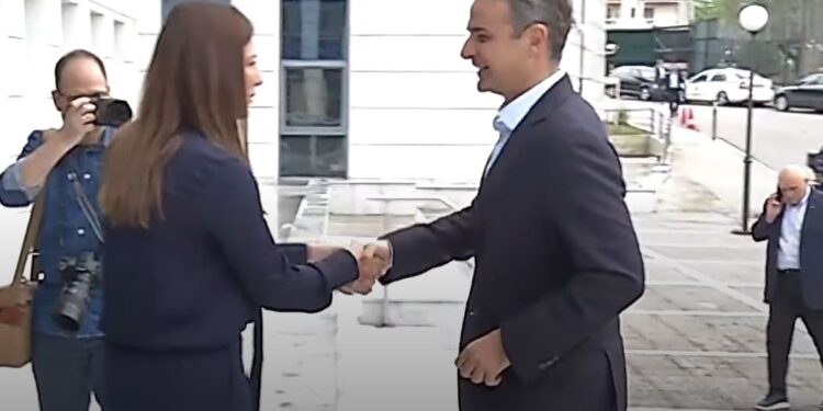 Στο υπουργείο Παιδείας ο Κυριάκος Μητσοτάκης