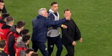 Έγινε… Τούρκος ο Ζοσέ Μουρίνιο: Άρπαξε αντίπαλο προπονητή από τη μύτη και πήγε να φύγει σαν κύριος