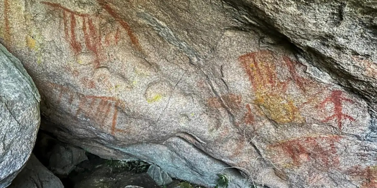Ανακαλύφθηκαν τυχαία βραχογραφίες ηλικίας 2.000 – 3.000 ετών