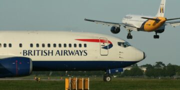 Πασχαλινές διακοπές μετ’ εμποδίων λόγω απεργιών στο Γκάτγουικ και έργων στο σιδηροδρομικό δίκτυο