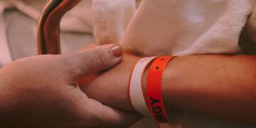 Διασωληνωμένο και με θερμικό έγκαυμα στον πνεύμονα νοσηλεύεται το 3χρονο αγοράκι μετά τη φωτιά που ξέσπασε στο σπίτι του