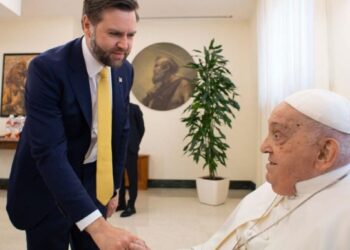 Με τον Πάπα Φραγκίσκο συναντήθηκε ο Τζέι Ντι Βανς