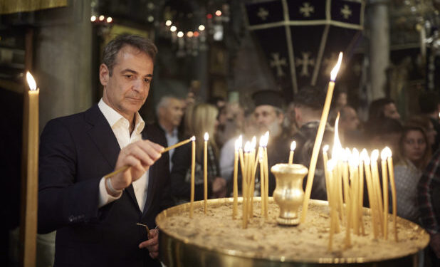 Πού θα περάσουν το Πάσχα οι πολιτικοί αρχηγοί