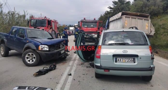 Σοβαρό τροχαίο στην Πάτρα: Καραμπόλα τριών οχημάτων – Στο νοσοκομείο δύο άτομα