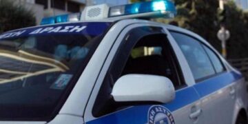 Έφοδος της Αστυνομίας στα γραφεία της Χρυσής Αυγής