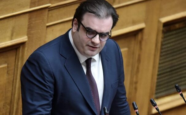 Πιερρακάκης για δασμούς Τραμπ: Είναι στροφή στον προστατευτισμό