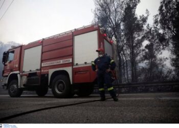 Οδηγός κάηκε μέσα στο αυτοκίνητό του έπειτα από τροχαίο