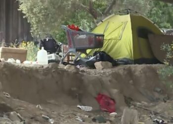 Τροχαίο στου Ρέντη: Σε σκηνές κάτω από την γέφυρα ζούσε η 13χρονη Παρασκευούλα που σκοτώθηκε