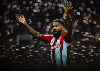 Ροντινέι: Η φωτογραφία με το αρνί