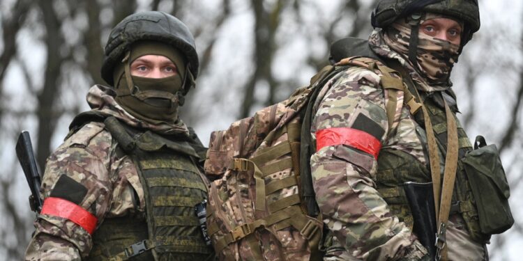 Οι «αθόρυβες» ρωσικές στρατιωτικές κινήσεις που «τσιτώνουν» την Ευρώπη