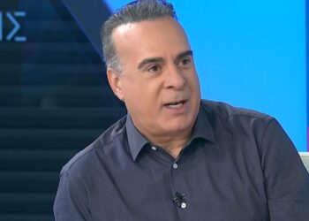 Φώτης Σεργουλόπουλος: Γεμίζει… μπαταρίες – Στο Παρίσι για τις πασχαλινές διακοπές