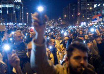 Τέλος στον αποκλεισμό του κτιρίου της δημόσιας τηλεόρασης