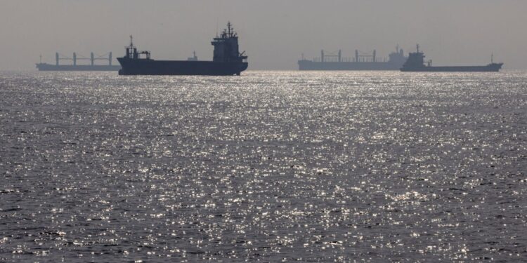 Πληροφορίες ασφάλισης για όλα τα πλοία ζητά η Ε.Ε.