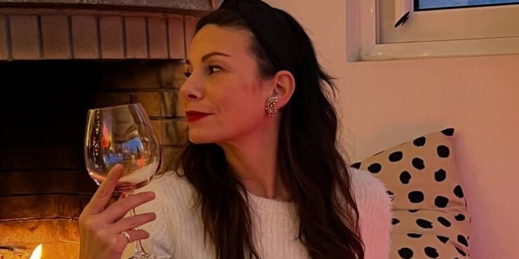 Πέθανε η Στέλλα Καλησπεράτου – Ήταν δημοσιογράφος, παρουσιάστρια και ηθοποιός