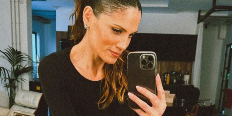 Μαίρη Συνατσάκη: Έπαθε θλάση στα πλευρά