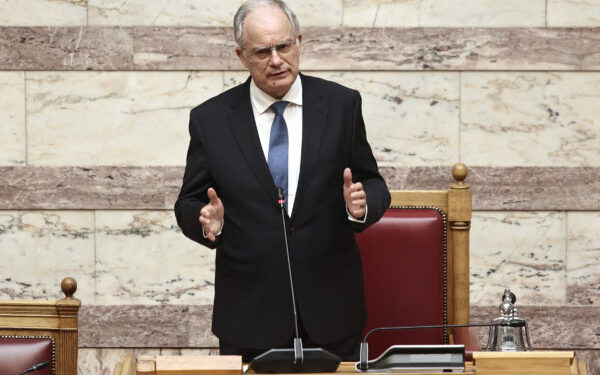 «Θερμά συγχαρητήρια στις αθλήτριες της Εθνικής Ομάδας Υδατοσφαίρισης για το ιστορικό χρυσό μετάλλιο»