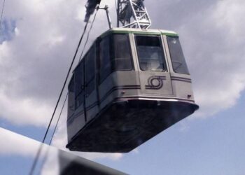 Τουλάχιστον 4 νεκροί από πτώση καμπίνας τελεφερίκ στη Νάπολη – Ένας σοβαρά τραυματίας κι ένας αγνοούμενος